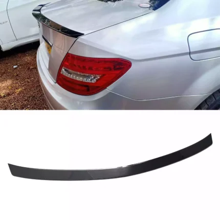 Mercedes-Benz W204 bagažinės spoileris, juodas, blizgus